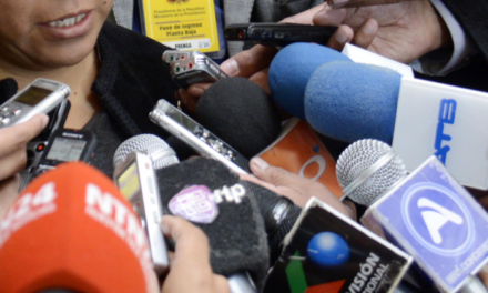 Periodistas denuncian más de 200 violaciones ante delegación de la CIDH