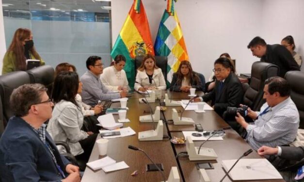 Periodistas creen que hay avances con el oficialismo para la eliminación del artículo “mordaza” del proyecto de ley 305