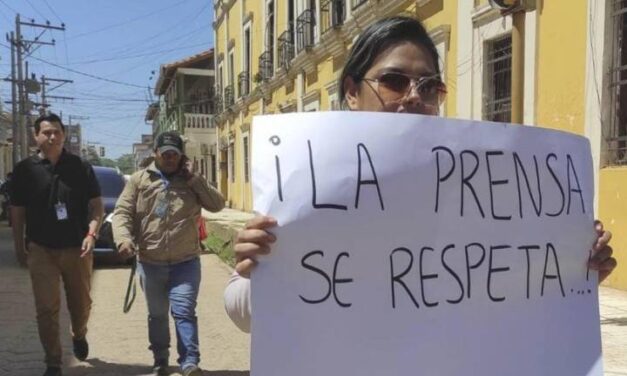 Ala radical y oposición desahucian proyectos que limitan la libertad de expresión
