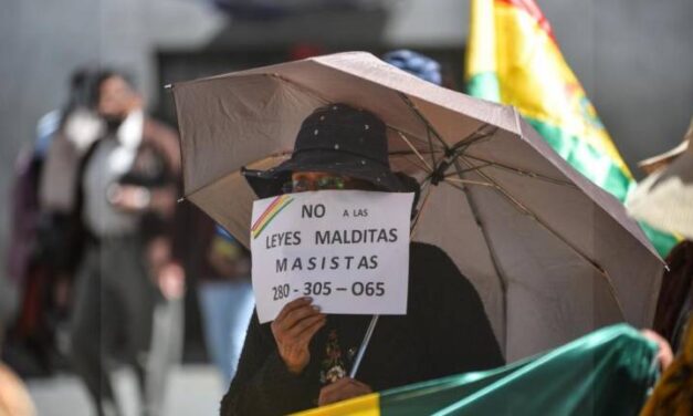 CC denuncia: MAS proyecta “ley madre maldita” para coartar libertad de expresión