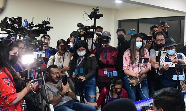 Expresidentes alertan de ataques a la prensa en Bolivia y América Latina