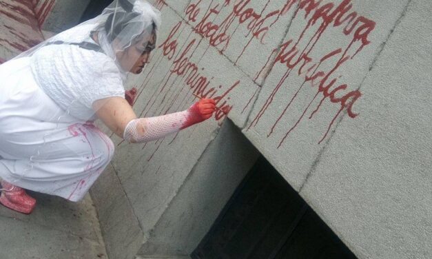 Periodistas repudian violencia contra María Galindo y su productor